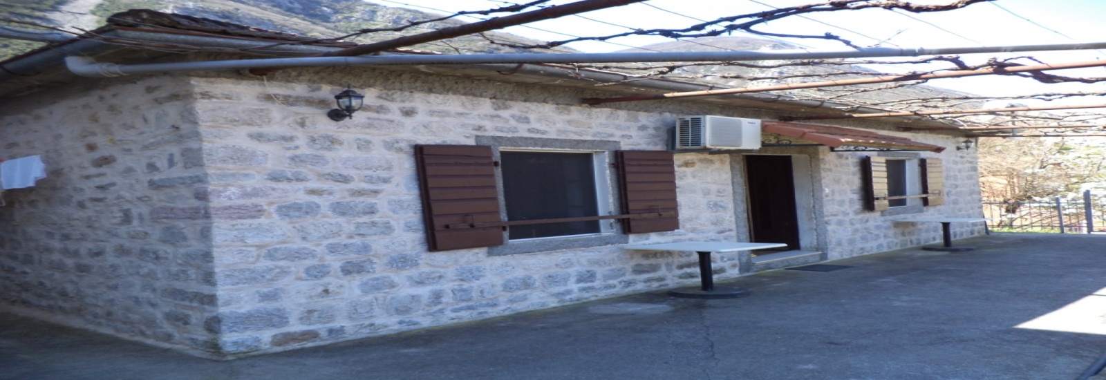 Kuće,1040
