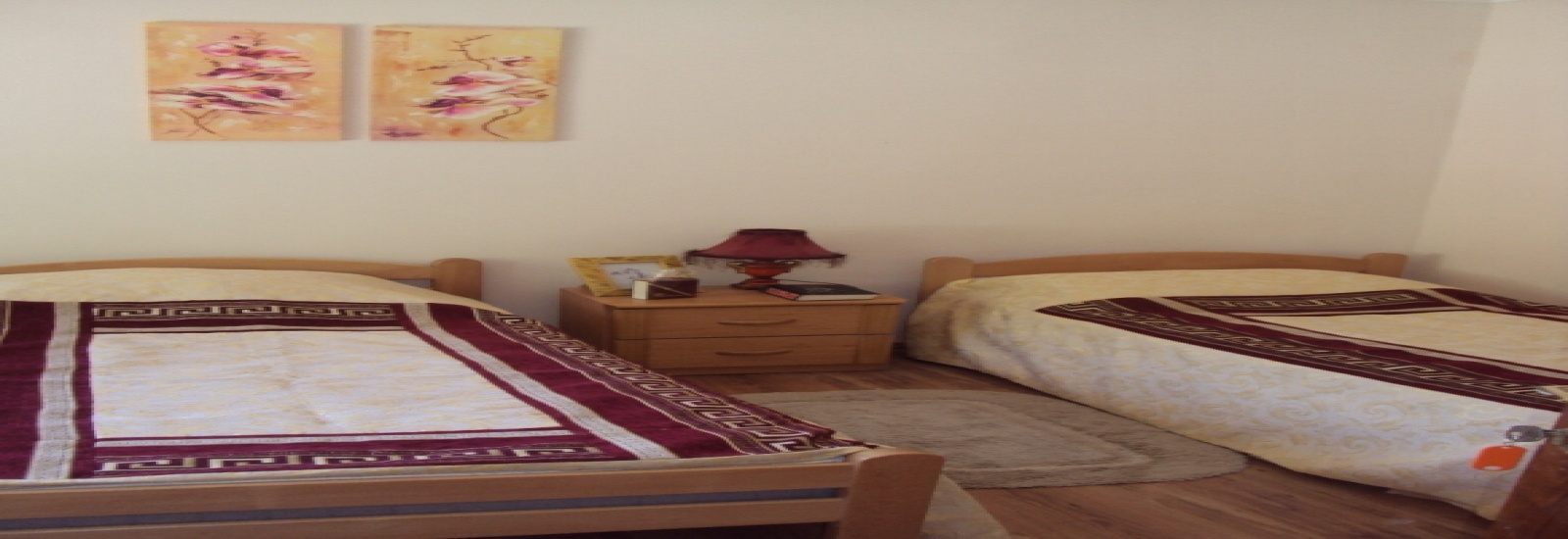 2 Bedrooms Bedrooms,2 BathroomsBathrooms,Kuće,1043