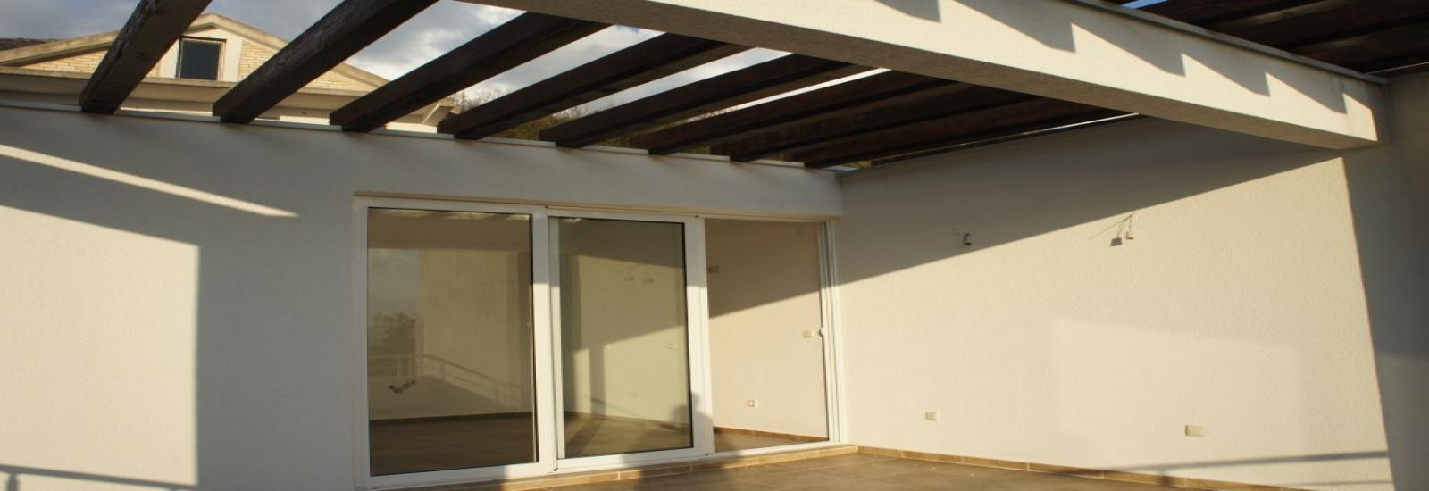 3 Bedrooms Bedrooms,2 BathroomsBathrooms,Kuće,1048